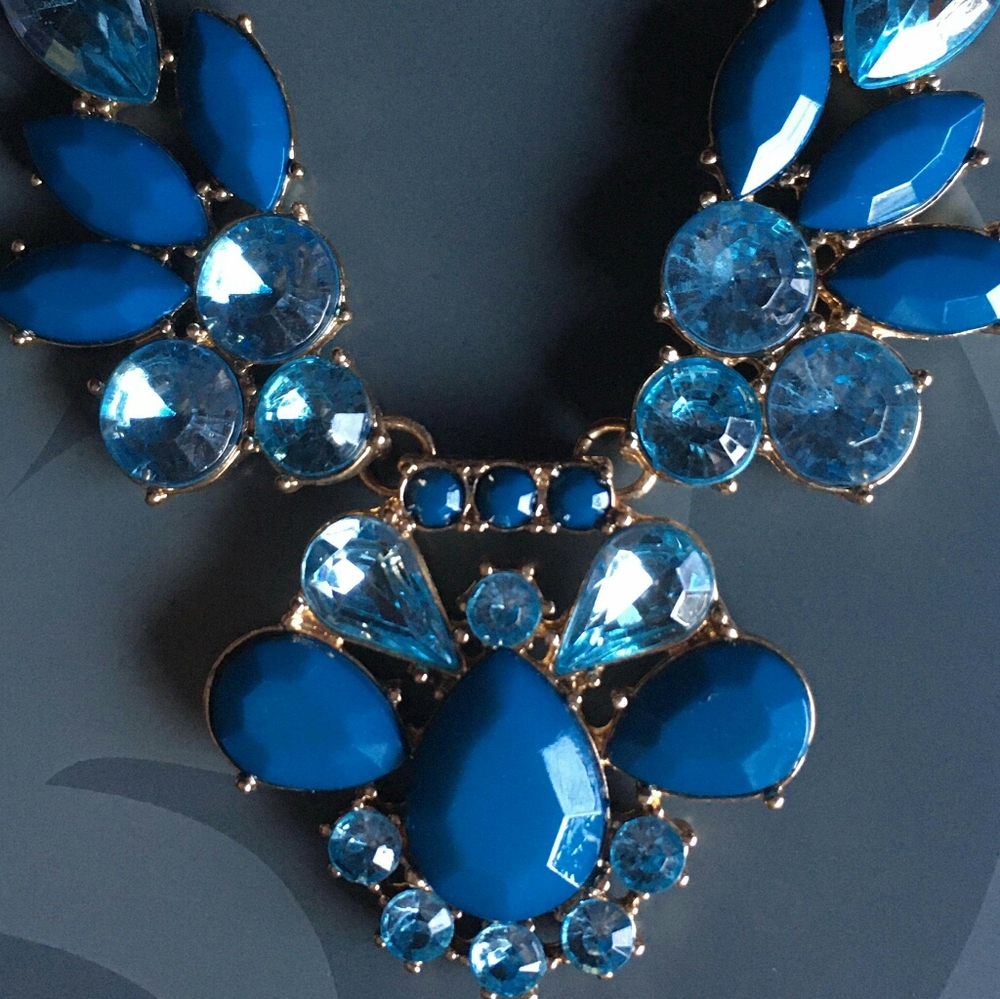 Necklace - Picture 3 of 5
